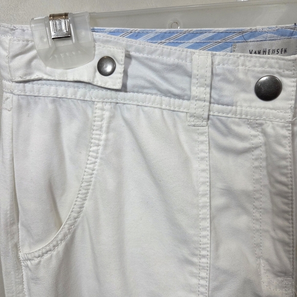 ⭐️Van Heusen White Capris Size 6 - Picture 3 of 6